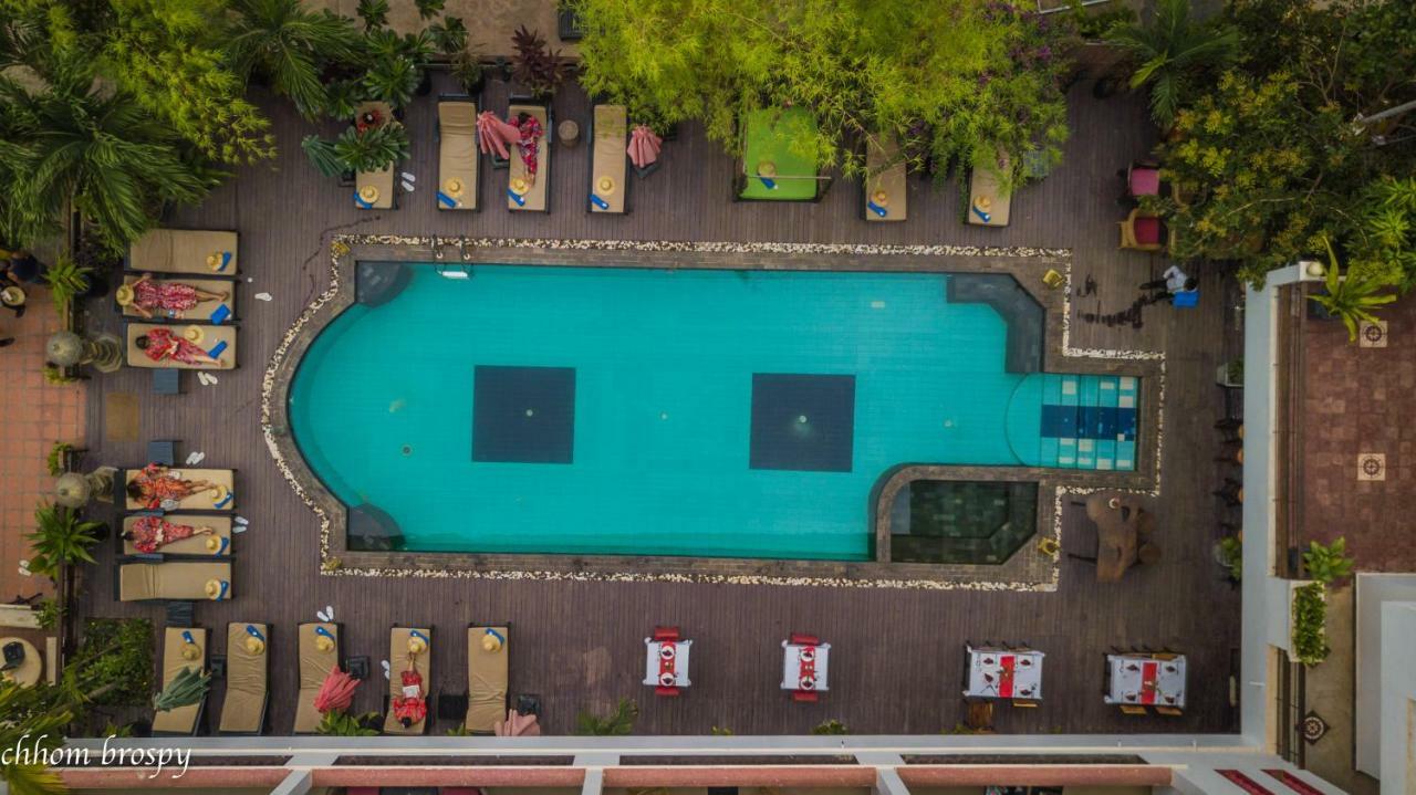 Mekong Angkor Deluxe Hotel Сиемрип Экстерьер фото